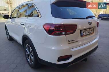 Позашляховик / Кросовер Kia Sorento 2018 в 