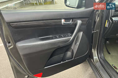 Внедорожник / Кроссовер Kia Sorento 2011 в 