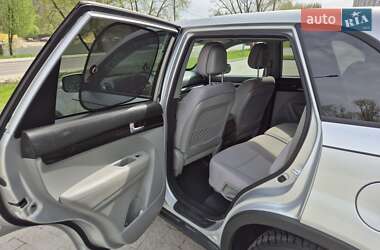 Позашляховик / Кросовер Kia Sorento 2013 в 