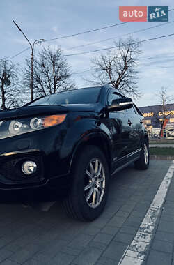 Внедорожник / Кроссовер Kia Sorento 2012 в 