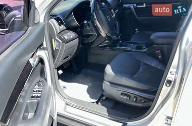 Позашляховик / Кросовер Kia Sorento 2012 в 