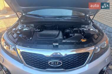 Внедорожник / Кроссовер Kia Sorento 2011 в 