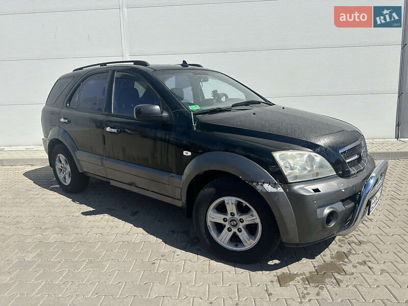 Внедорожник / Кроссовер Kia Sorento 2003 в 