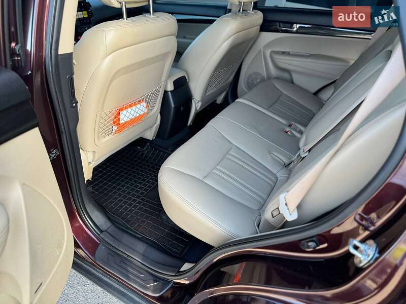Внедорожник / Кроссовер Kia Sorento 2011 в Черкассах фото 6 Внедорожник / Кроссовер Kia Sorento 2011 в Черкассах