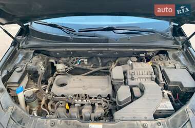 Внедорожник / Кроссовер Kia Sorento 2011 в 