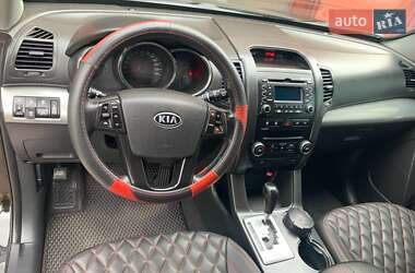 Внедорожник / Кроссовер Kia Sorento 2011 в 