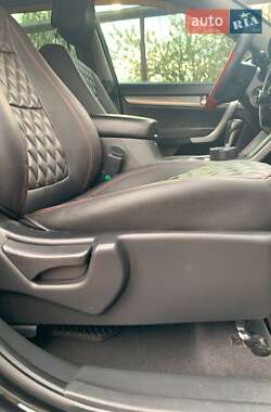 Внедорожник / Кроссовер Kia Sorento 2011 в 