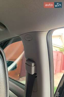 Внедорожник / Кроссовер Kia Sorento 2011 в 