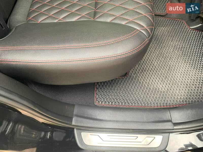 Позашляховик / Кросовер Kia Sorento 2011 в Чернігові