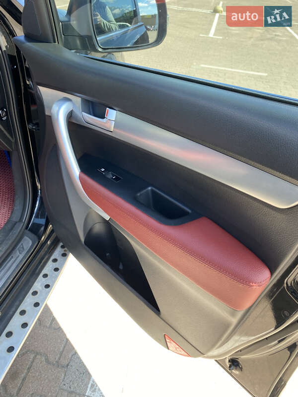 Позашляховик / Кросовер Kia Sorento 2011 в Житомирі