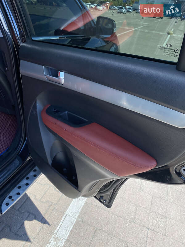 Позашляховик / Кросовер Kia Sorento 2011 в Житомирі