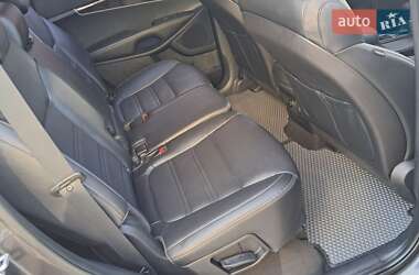 Позашляховик / Кросовер Kia Sorento 2017 в 