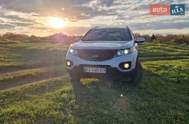 Позашляховик / Кросовер Kia Sorento 2013 в 