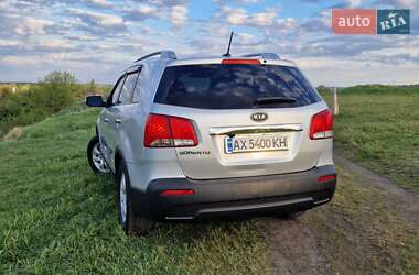 Позашляховик / Кросовер Kia Sorento 2013 в 