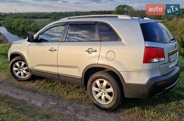 Позашляховик / Кросовер Kia Sorento 2013 в 
