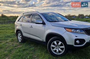 Позашляховик / Кросовер Kia Sorento 2013 в 