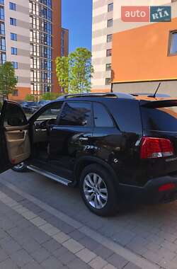 Позашляховик / Кросовер Kia Sorento 2012 в Івано-Франківську