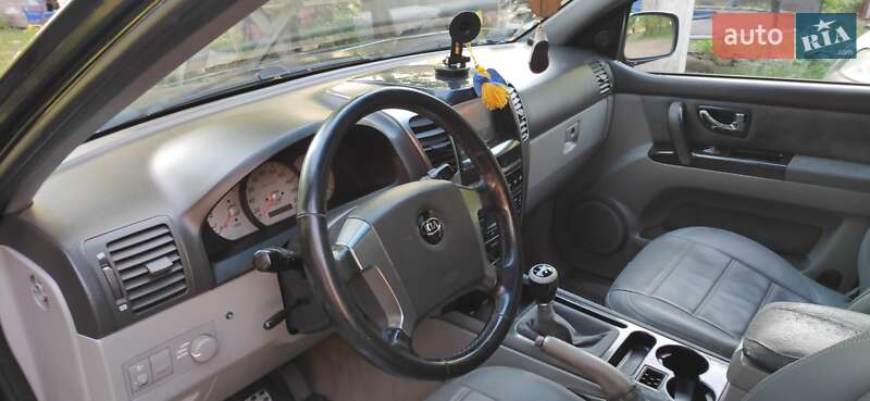Внедорожник / Кроссовер Kia Sorento 2004 в Краснограде