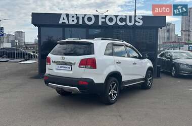 Внедорожник / Кроссовер Kia Sorento 2010 в 