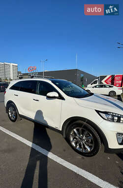 Внедорожник / Кроссовер Kia Sorento 2016 в 