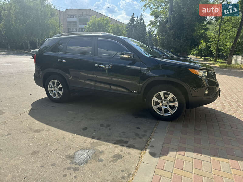 Позашляховик / Кросовер Kia Sorento 2011 в Краматорську