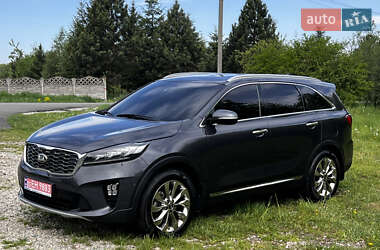 Позашляховик / Кросовер Kia Sorento 2019 в 