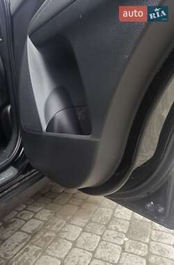 Внедорожник / Кроссовер Kia Sorento 2011 в 