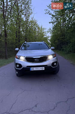 Позашляховик / Кросовер Kia Sorento 2012 в 