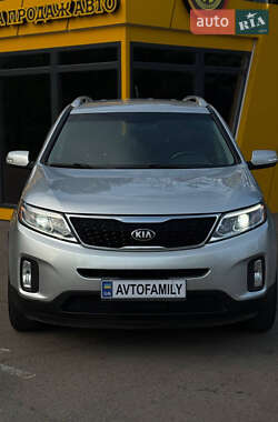Внедорожник / Кроссовер Kia Sorento 2013 в 