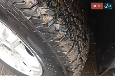 Позашляховик / Кросовер Kia Sorento 2004 в 