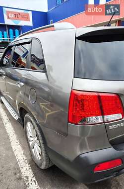 Внедорожник / Кроссовер Kia Sorento 2010 в 