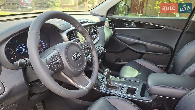 Внедорожник / Кроссовер Kia Sorento 2015 в Киеве фото 120 Внедорожник / Кроссовер Kia Sorento 2015 в Киеве