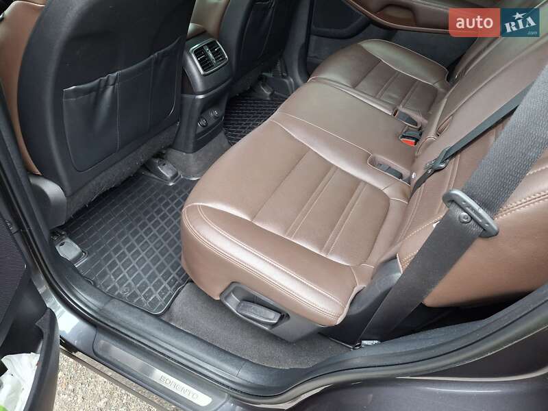 Внедорожник / Кроссовер Kia Sorento 2016 в Полтаве