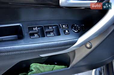 Внедорожник / Кроссовер Kia Sorento 2011 в 