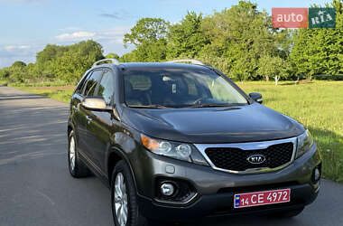 Позашляховик / Кросовер Kia Sorento 2012 в 
