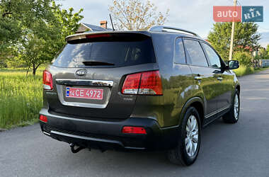 Позашляховик / Кросовер Kia Sorento 2012 в 