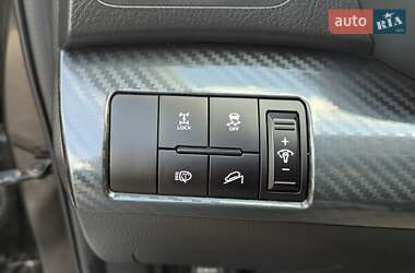 Позашляховик / Кросовер Kia Sorento 2011 в 