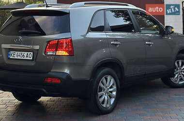 Позашляховик / Кросовер Kia Sorento 2012 в 