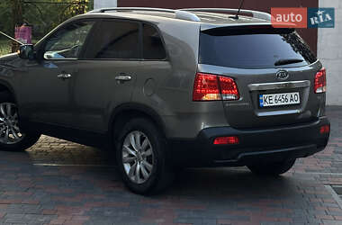 Позашляховик / Кросовер Kia Sorento 2012 в 