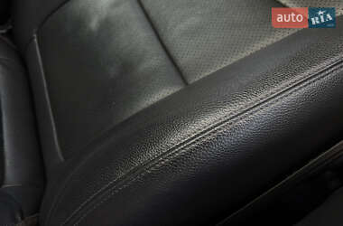 Позашляховик / Кросовер Kia Sorento 2012 в 