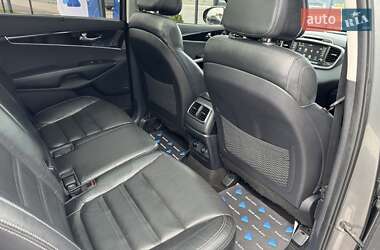 Позашляховик / Кросовер Kia Sorento 2016 в 