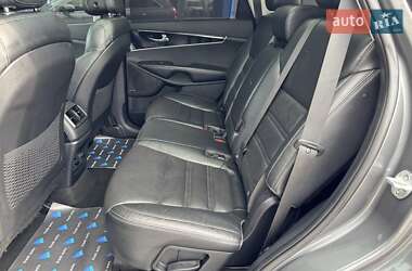 Позашляховик / Кросовер Kia Sorento 2016 в 