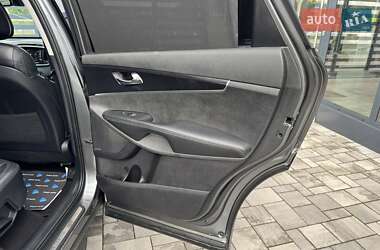 Позашляховик / Кросовер Kia Sorento 2016 в 