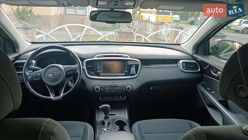 Внедорожник / Кроссовер Kia Sorento 2016 в Хусте