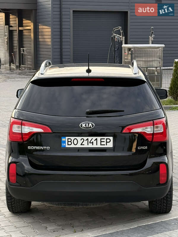 Позашляховик / Кросовер Kia Sorento 2012 в Івано-Франківську