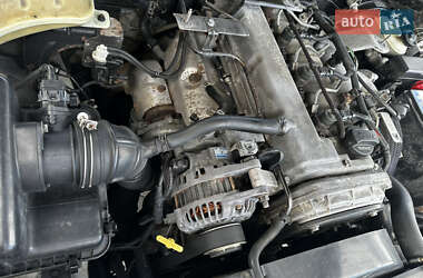 Позашляховик / Кросовер Kia Sorento 2005 в 