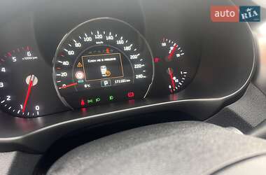 Внедорожник / Кроссовер Kia Sorento 2015 в 