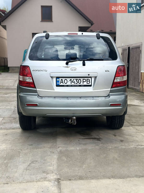 Позашляховик / Кросовер Kia Sorento 2003 в Тячеві