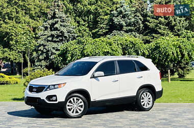 Позашляховик / Кросовер Kia Sorento 2011 в 