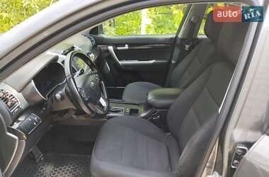 Позашляховик / Кросовер Kia Sorento 2014 в 
